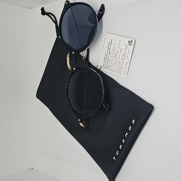 Topshop plastic round sunglasses in black - Picture 10 of 11